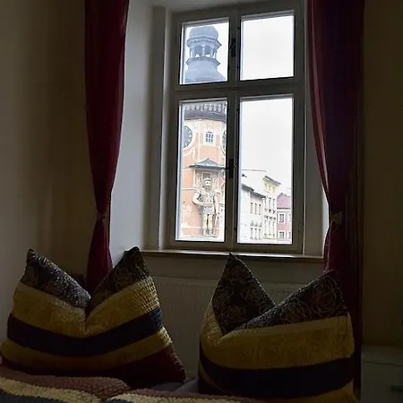 Namesti Hostinné