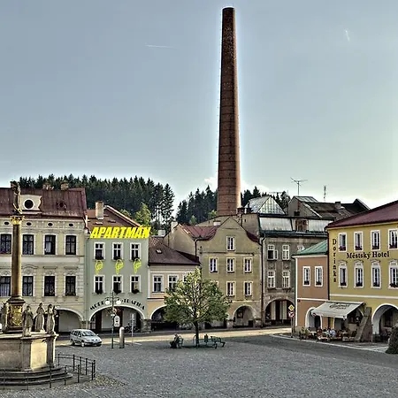 Náměstí